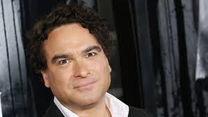 Meg Ryan's mantel shows a seasonal trick for elegant spaces