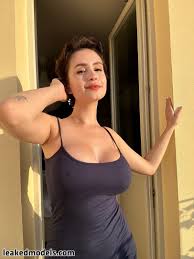 OnlyLika Daring OnlyFans Nude Exposures