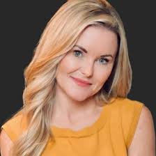 Stephanie Bamberger's Instagram, Twitter & Facebook