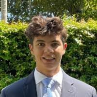 Peter Licari's Instagram, Twitter & Facebook