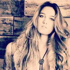 Singer/Songwriter Kate Van Dorn Brings Rootsy Alternative Sound to New York 