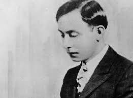 Joe Labelle's Instagram, Twitter & Facebook