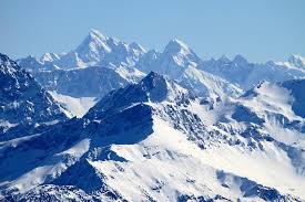 Zwitserland is een land van tradities, waar je niet snel uitgekeken zult raken. Bergen Alpine Zwitserland Gratis Foto Op Pixabay