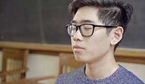 Are gurus like Sri Sri Ravi Shankar, Baba Ramdev and Sadguru Jaggi Vasudev  realized souls like Buddha or only teachers having knowledge of scriptures? 