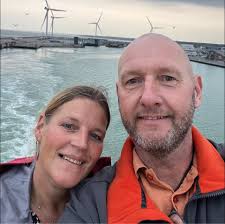 Hello all, Finding the driver's seat to be a bit high in the Evo 5. I have  looked online and see there are seat lowering brackets for the 7 8 9, but