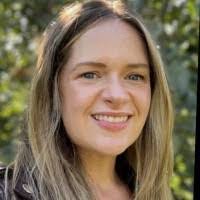 Heather Moreau's Instagram, Twitter & Facebook