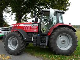 File:Lanouaille Massey Ferguson 7616 Dyna-6.jpg