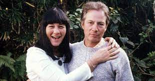 Durst, awaits trial in her 2000 killing.credit.gerardo the wire fox terriers had already tracked through her blood when the police arrived at susan berman's bungalow in los angeles on christmas eve 16. Accused Killer Robert Durst Talks To L A County Prosecutor Ahead Of Susan Berman Murder Trial Cbs News