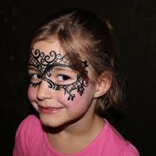 Stephanie Greeley's Instagram, Twitter & Facebook