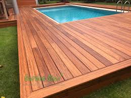 Her Turlu Hava Kosullarina Dayanabilen Zamanin Yipratamadigi Agactir Ozelliklerinden Dolayi Agaclarin En Kiymetlisidir Ahsap Zemin Teak Dis Mekan Mobilyalari