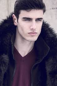 Alexander Schiffer's Instagram, Twitter & Facebook