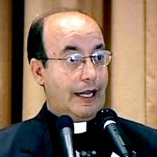 Antonio Carlucci's Instagram, Twitter & Facebook