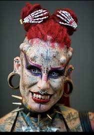 Please Help! found this picture in the Pac n save car park.