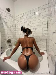 allydsworld Гола изтичане OnlyFans снимка 67 - Nudogram v2.1