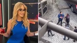 Habertürk spikeri Ela Rumeysa Cebeciden taciz isyanı: Şu anda kanalın  önünde...