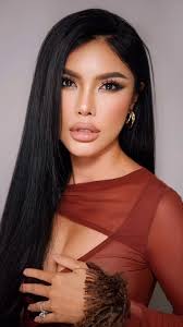 Kimmy Bui's Instagram, Twitter & Facebook