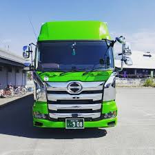 いいね 120件 コメント21件 yuuuichiro uragamiさん urkm808 のinstagramアカウント 納車後 エア漏れ の不具合がでて1ヶ月遅れの乗り換えしました 連休はデコデコの取り付けとか くすんだホイールの磨きをしたりしてヘトヘトです 日野 自動車 大型