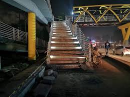 If you use thika road to go to work every day, you must be praying for a miracle every time you hit the road. Footbridge On Kenya S Busiest Thika Road Opens After A Long Delay National