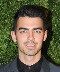 Joe Jonas Hairstyles And Haircuts
