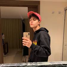 Foi o segundo filho do rei pedro ii e da sua segunda esposa maria sofia de neuburgo. 260 Joao Pedro Mota Ideas In 2021 Tumblr Boys Boys Cute Boys