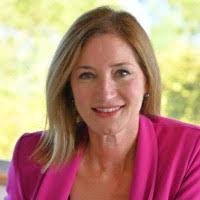 Leslie Storms's Instagram, Twitter & Facebook