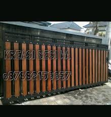 Adanya pagar pada sebuah rumah, fungsinya bukan hanya menjadi pelengkap saja, tetapi bisa menjadi salah. Jual Pagar Kayu Minimalis Di Lapak Kreasi Besi Bukalapak