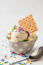 images?q=tbn%3AANd9GcROy-fjyUwT4Ozd7ciMuRD9NuR6ZTtfRe2weD4oBEo-4s_Fih0%3Ahttps%3A%2F%2Fcdn.cupcakeproject.com%2Fwp-content%2Fuploads%2F2017%2F08%2FClotted-Cream-Ice-Cream-01.jpg&usqp=CAU
