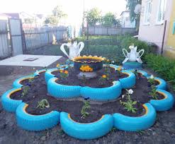 Pin De Yucel Em Garden Jardim De Pneus Vaso De Flores Ideias Para Decorar Jardim