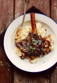 Heat the butter and 2 tablespoons of the oil in a roasting pan. Arabic Lamb Shank Recipe