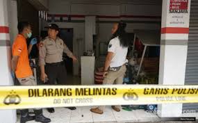 35 kalluto, awalnya, mengira dia bisa naik ke posisi nomor 2 dalam waktu singkat, tapi pikiran ini telah berakhir saat dia melihat pertempuran feitan. 6 Hal Terkait Pembunuhan Satu Keluarga Di Bekasi Nomor 3 Penuturan Saksi Okezone Megapolitan