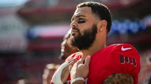 Mike Evans Named Nominee for Walter Peyton Man of the Year Award