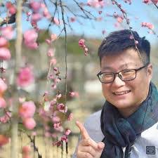 Andre Dade's Instagram, Twitter & Facebook