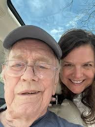 Beth Mclendon's Instagram, Twitter & Facebook