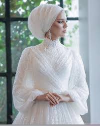 Moda Panosundaki Pin