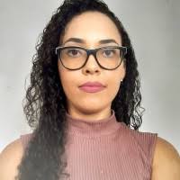 70+ perfis com “Danielle Leão”