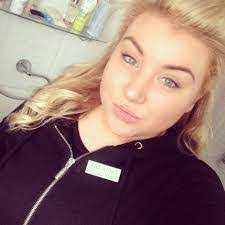 Lauren Hoey's Instagram, Twitter & Facebook