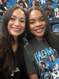 Jules (@julia.raymond_) • Instagram photos and videos