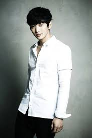 2am S Jinwoon Gets Into An Accident With A 25 Ton Truck Will Be Going Into Emergency Surgery Kpop Guys Jeong Jinwoon Korean Actors