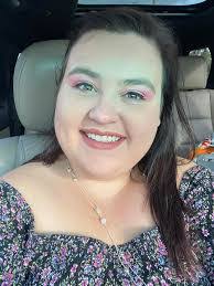 Alia Saunders's Instagram, Twitter & Facebook