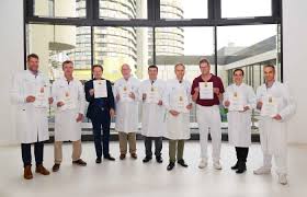 Check spelling or type a new query. Vollstandiger Artikel Ukm Klinik Fur Herz Und Thoraxchirurgie