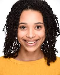 Thea Lamb's Instagram, Twitter & Facebook