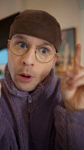 LES FRANÇAIS MANIFESTENT TOUT LE TEMPS 🇫🇷😂 POURQUOI PAS NOUS ? 🇧🇪🤣  QUI VEUT UN GIANT 🍔 ? 🤣😂 EN TOURNÉE EN 🇫🇷🇨🇦🇨🇭-> www.guihome.be 🎪 