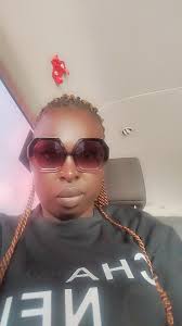 Abeg una wey Dey pick pple from gulter,abeg make una come pick me i don too  dirty ☺️☺️