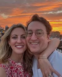 Laura Cummins's Instagram, Twitter & Facebook