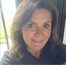 Doreen Peak's Instagram, Twitter & Facebook