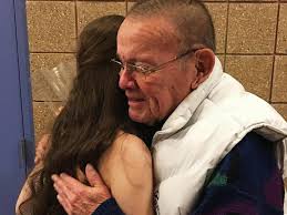 I mean camaraderie 🤭 • Love u @sabrinacarpenter