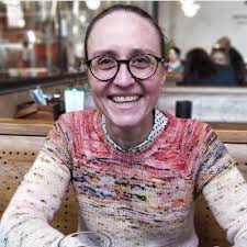 Jodi Meredith's Instagram, Twitter & Facebook