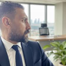 Elazığ ETİ KROM işletmesi sahibi Yıldırım Holding ortaklarından Yüksel  Yıldırım'ın açıklaması şu şekilde; "Ben Yüksel Yıldırım'ım. Artık mütevazi  olmayacağım. Türkiye'nin en büyük iş adamlarından birisiyim. Çok paralar  harcıyorum Samsun'da. Artık ...