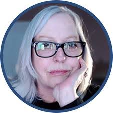 Sarah Diggs's Instagram, Twitter & Facebook