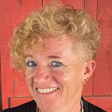 Lessons in School Improvement from Sub-Saharan Africa: Developing  Professional Learning Networks and School Communities (Emerald Professional  Learning Networks Series): Mason, Miriam, Galloway, David: 9781801175050:  Amazon.com: Books